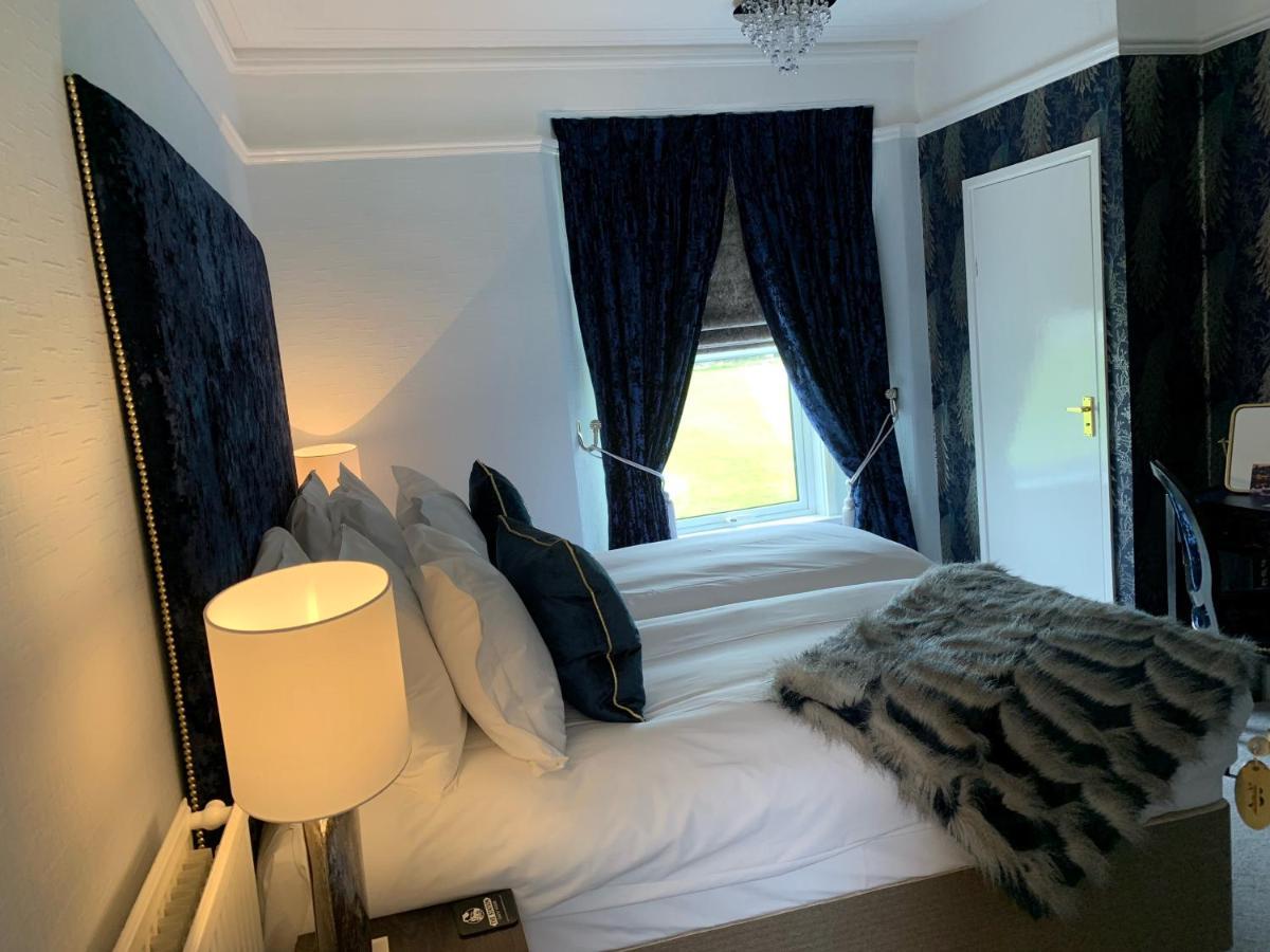 The Station Guest House Galmpton Buitenkant foto