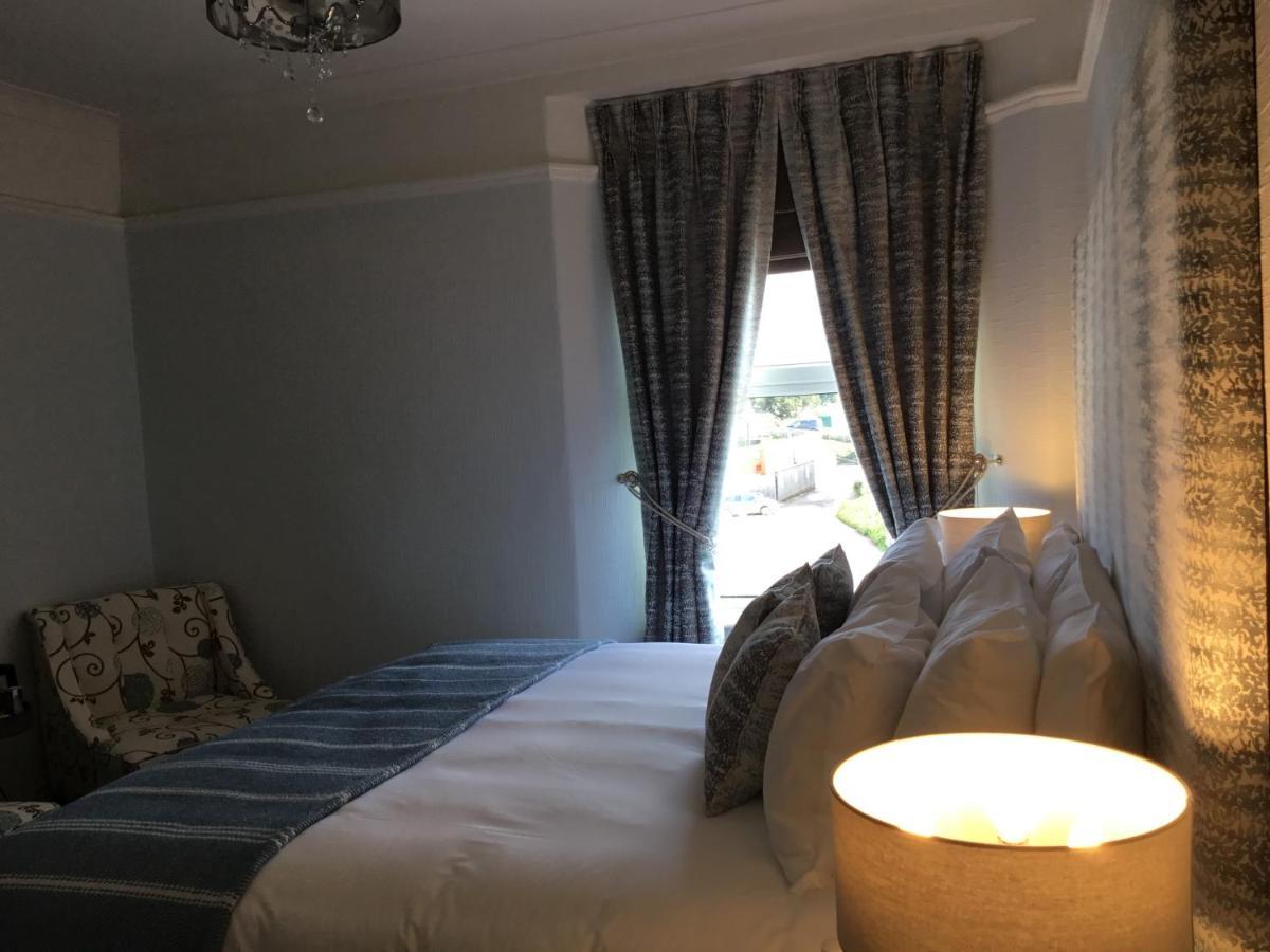 The Station Guest House Galmpton Buitenkant foto